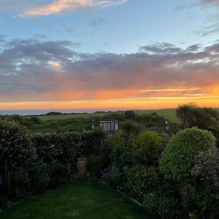Cliff Top Garden Room Мілфорд-он-Сі Екстер'єр фото